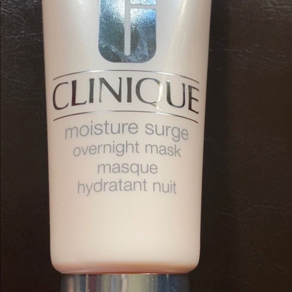 Clinique Moisture Surge Overnight Mask - Picture 3 of 5